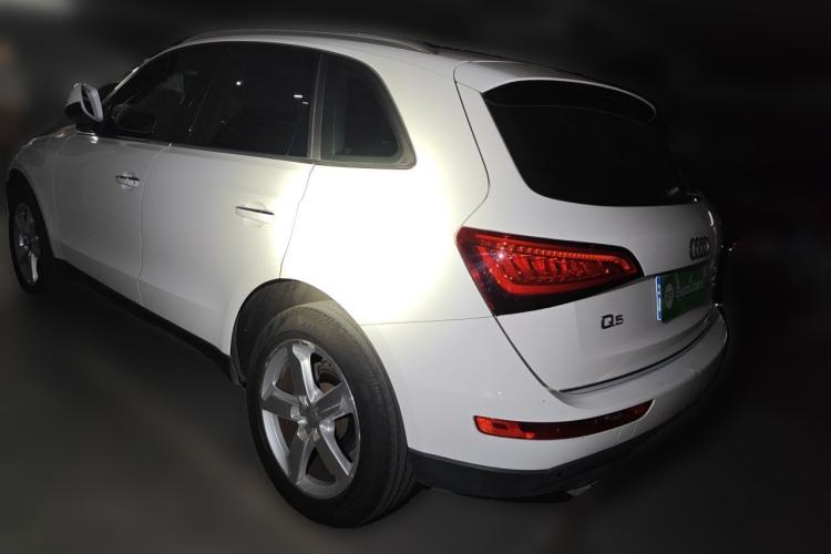 Used Audi Q5 2016 40 TFSI Technology Edition Rear Left 45 Deg