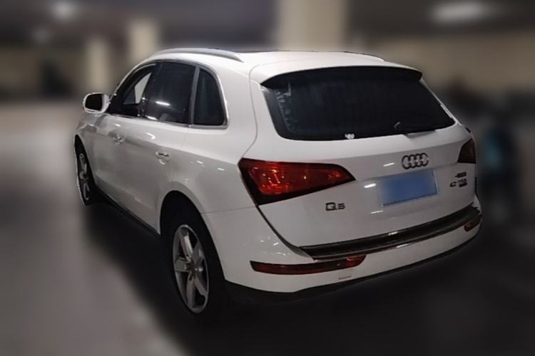 Used Audi Q5 2016 40 TFSI Technology Edition Rear Left 45 Deg