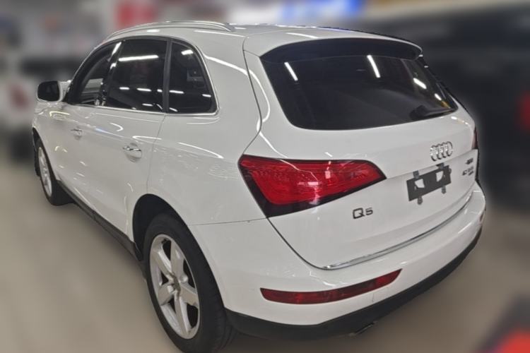 Used Audi Q5 2016 40 TFSI Technology Edition Rear Left 45 Deg