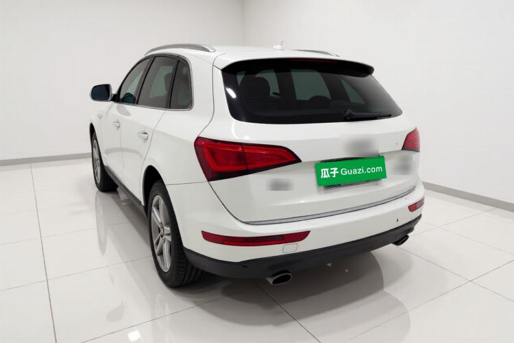 Used Audi Q5 2016 40 TFSI Comfort Model Rear Left 45 Deg
