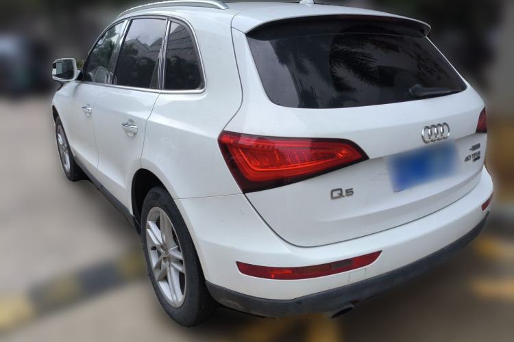 Used Audi Q5 2016 40 TFSI Comfort Model Rear Left 45 Deg