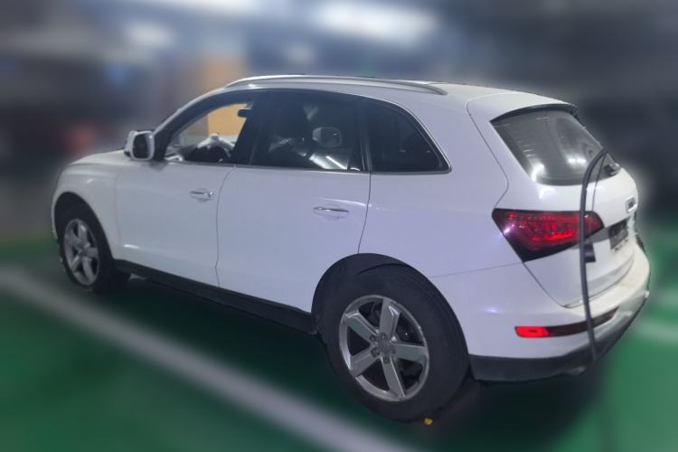 Used Audi Q5 2016 40 TFSI Technology Edition Rear Left 45 Deg