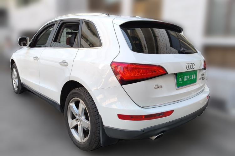Used Audi Q5 2016 40 TFSI Technology Edition Rear Left 45 Deg