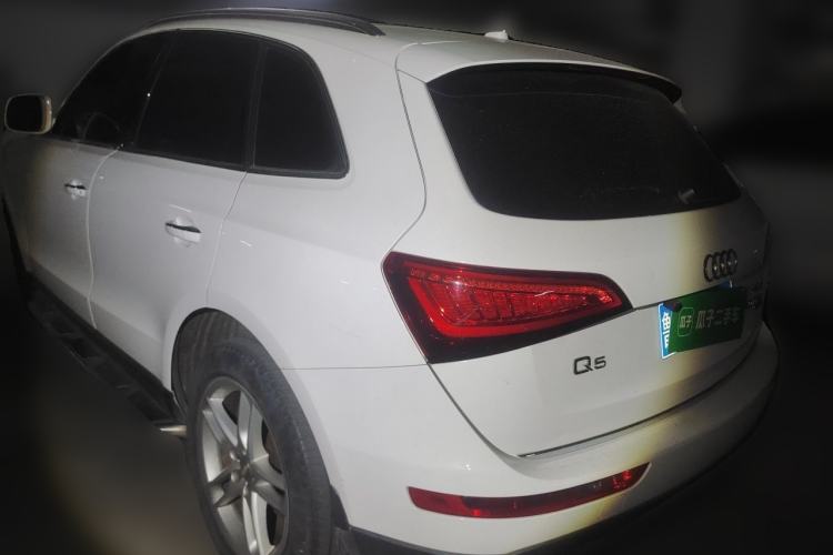 Used Audi Q5 2016 40 TFSI Comfort Model Rear Left 45 Deg