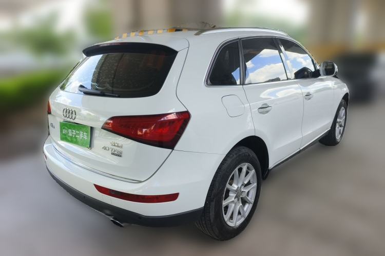 Used Audi Q5 2016 40 TFSI Technology Edition Rear Right 45 Deg
