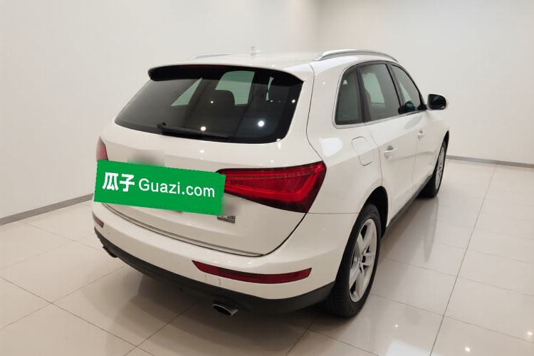 Used Audi Q5 2016 40 TFSI Technology Edition Rear Right 45 Deg