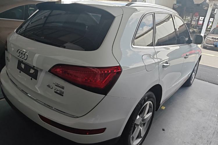 Used Audi Q5 2016 40 TFSI Technology Edition Rear Right 45 Deg