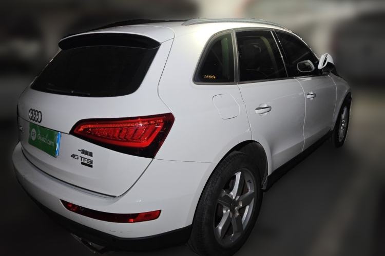 Used Audi Q5 2016 40 TFSI Technology Edition Rear Right 45 Deg