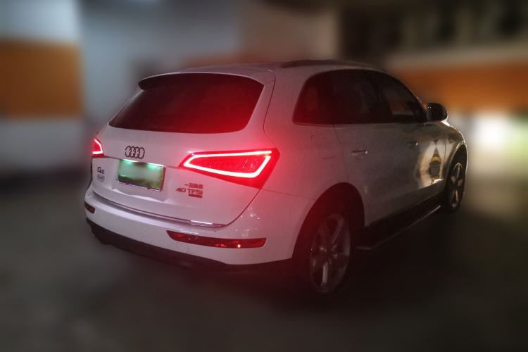 Used Audi Q5 2016 40 TFSI Technology Edition Rear Right 45 Deg