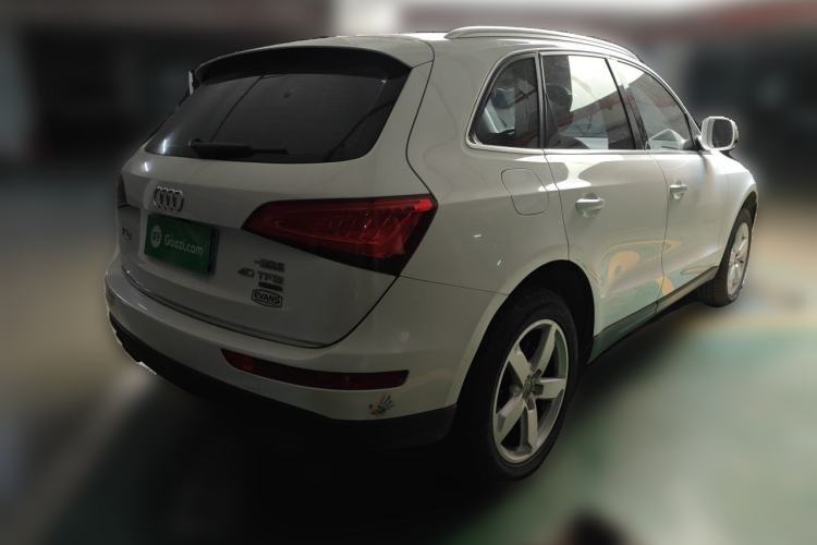Used Audi Q5 2016 40 TFSI Technology Edition Rear Right 45 Deg