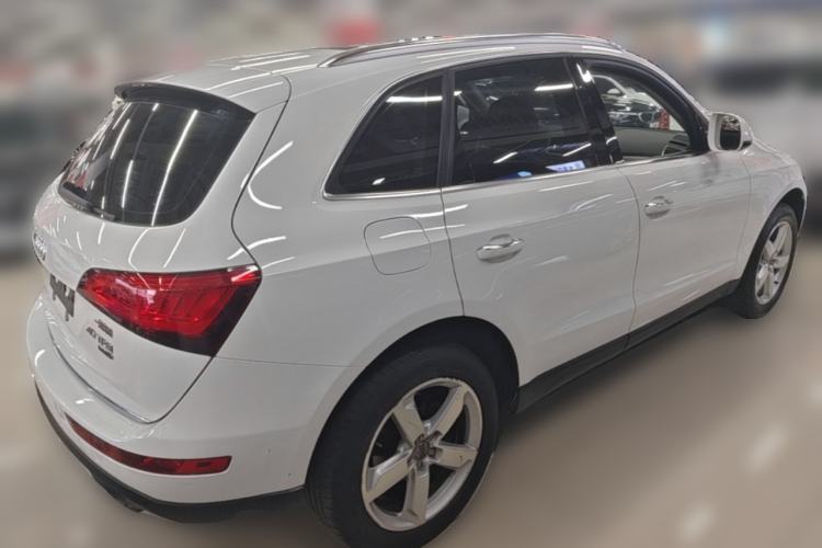 Used Audi Q5 2016 40 TFSI Technology Edition Rear Right 45 Deg