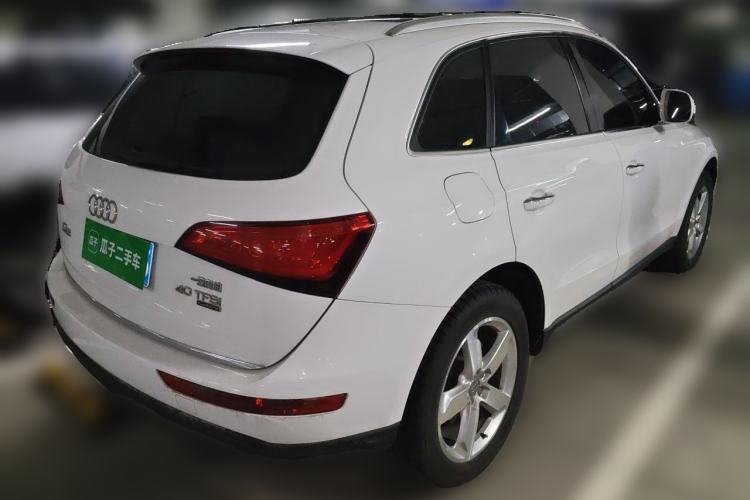Used Audi Q5 2016 40 TFSI Technology Edition Rear Right 45 Deg