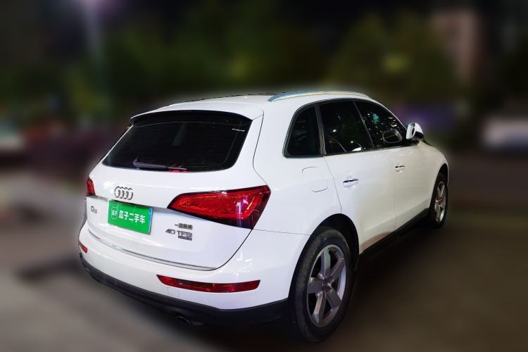 Used Audi Q5 2016 40 TFSI Technology Edition Rear Right 45 Deg