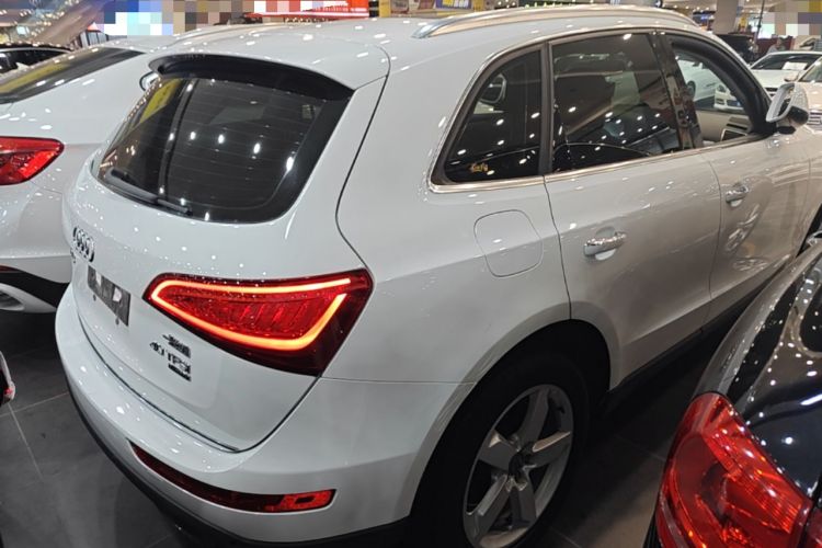 Used Audi Q5 2016 40 TFSI Technology Edition Rear Right 45 Deg