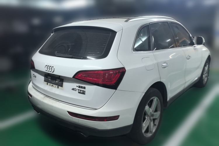 Used Audi Q5 2016 40 TFSI Technology Edition Rear Right 45 Deg