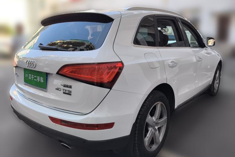 Used Audi Q5 2016 40 TFSI Technology Edition Rear Right 45 Deg
