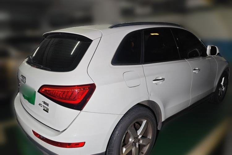 Used Audi Q5 2016 40 TFSI Technology Edition Rear Right 45 Deg