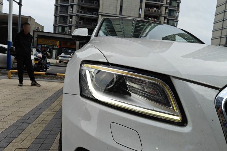 Used Audi Q5 2016 40 TFSI Trendy Edition Right Front Headlight