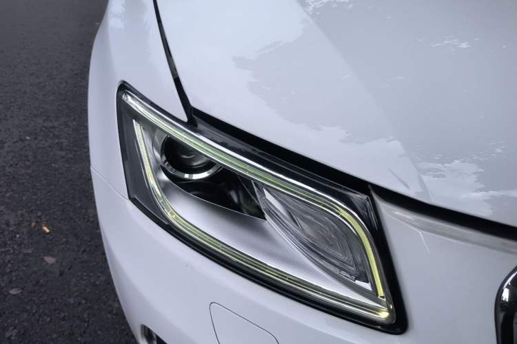 Used Audi Q5 2016 40 TFSI Technology Edition Right Front Headlight