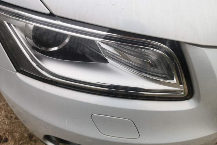 Used Audi Q5 2016 40 TFSI Comfort Model Right Front Headlight