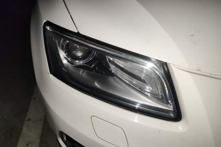 Used Audi Q5 2016 40 TFSI Trendy Edition Right Front Headlight