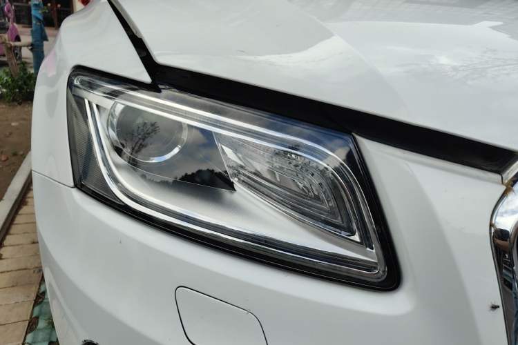 Used Audi Q5 2016 40 TFSI Technology Edition Right Front Headlight