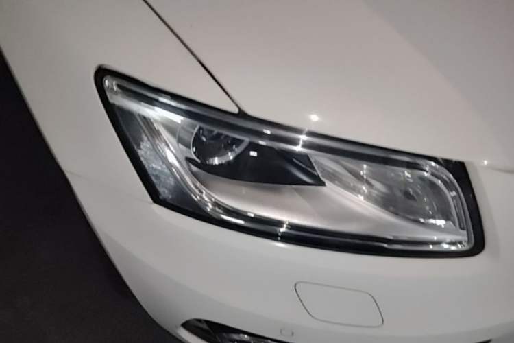 Used Audi Q5 2016 40 TFSI Technology Edition Right Front Headlight