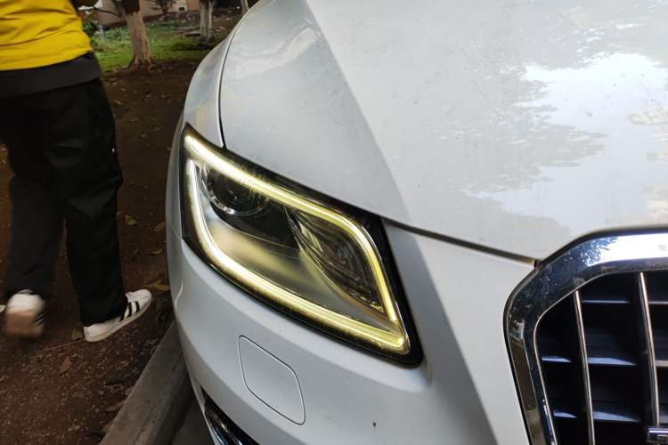 Used Audi Q5 2016 40 TFSI Trendy Edition Right Front Headlight