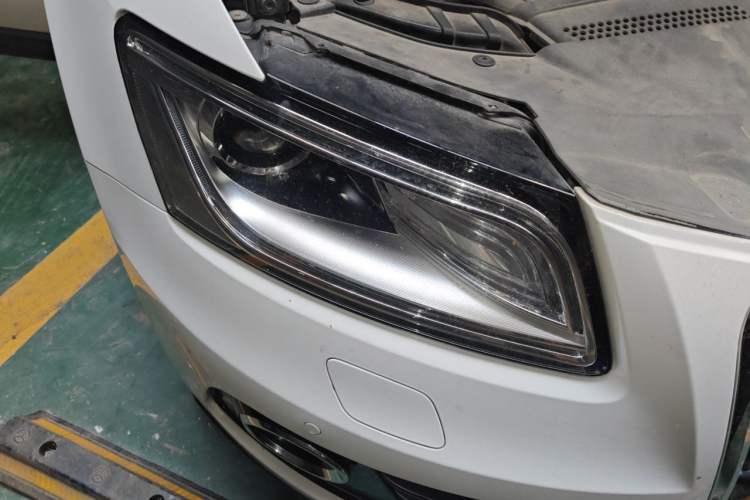 Used Audi Q5 2016 40 TFSI Technology Edition Right Front Headlight