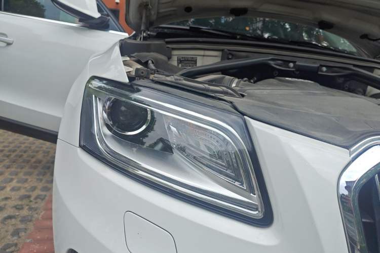 Used Audi Q5 2016 40 TFSI Technology Edition Right Front Headlight