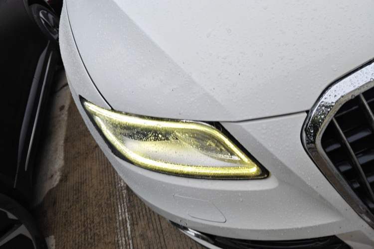 Used Audi Q5 2016 40 TFSI Technology Edition Right Front Headlight