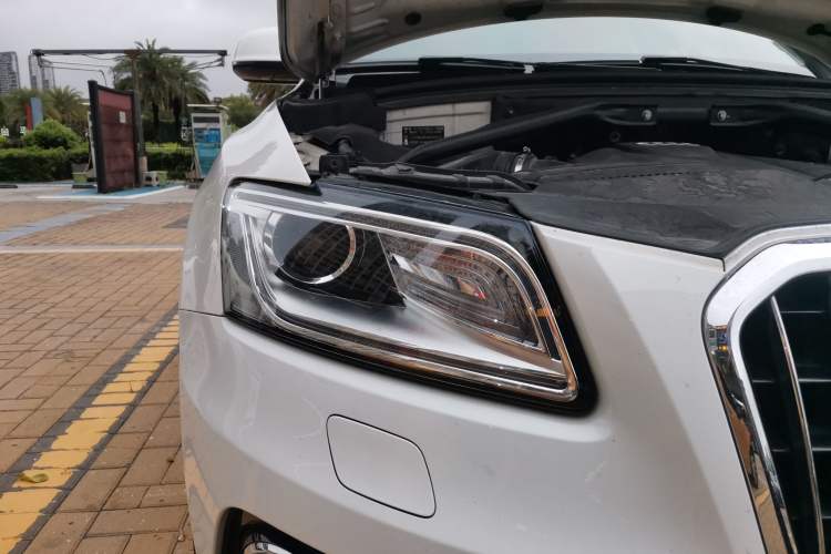 Used Audi Q5 2016 40 TFSI Technology Edition Right Front Headlight