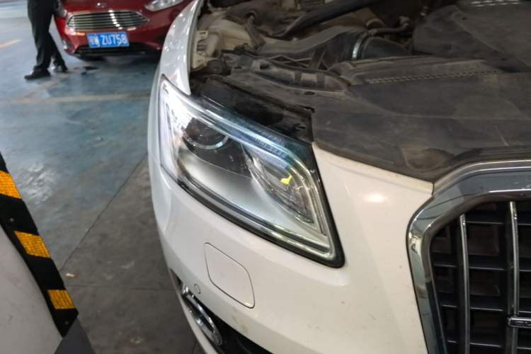 Used Audi Q5 2016 40 TFSI Technology Edition Right Front Headlight