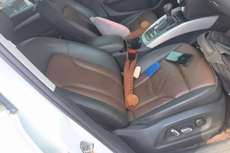 Used Audi Q5 2016 40 TFSI Technology Edition Right Front Seat