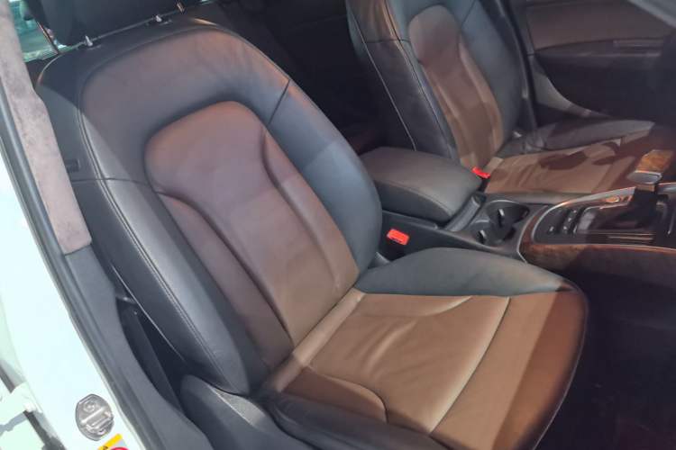 Used Audi Q5 2016 40 TFSI Technology Edition Right Front Seat