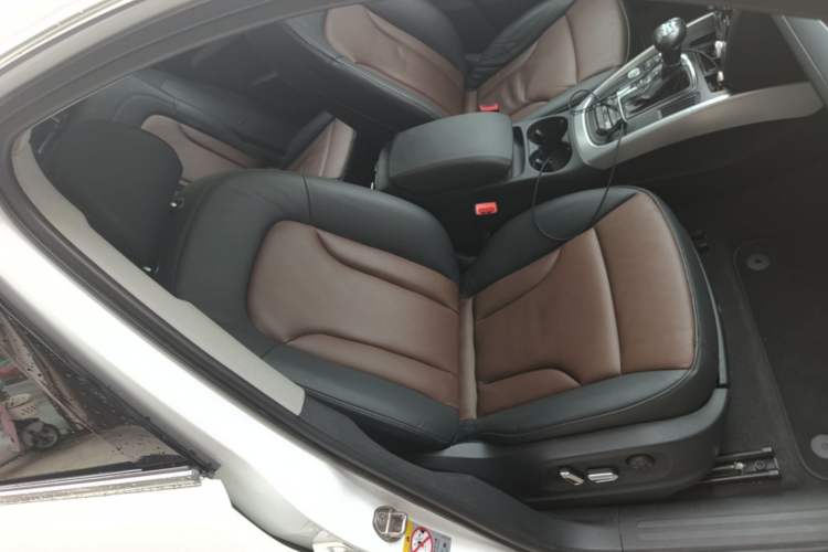Used Audi Q5 2016 40 TFSI Technology Edition Right Front Seat