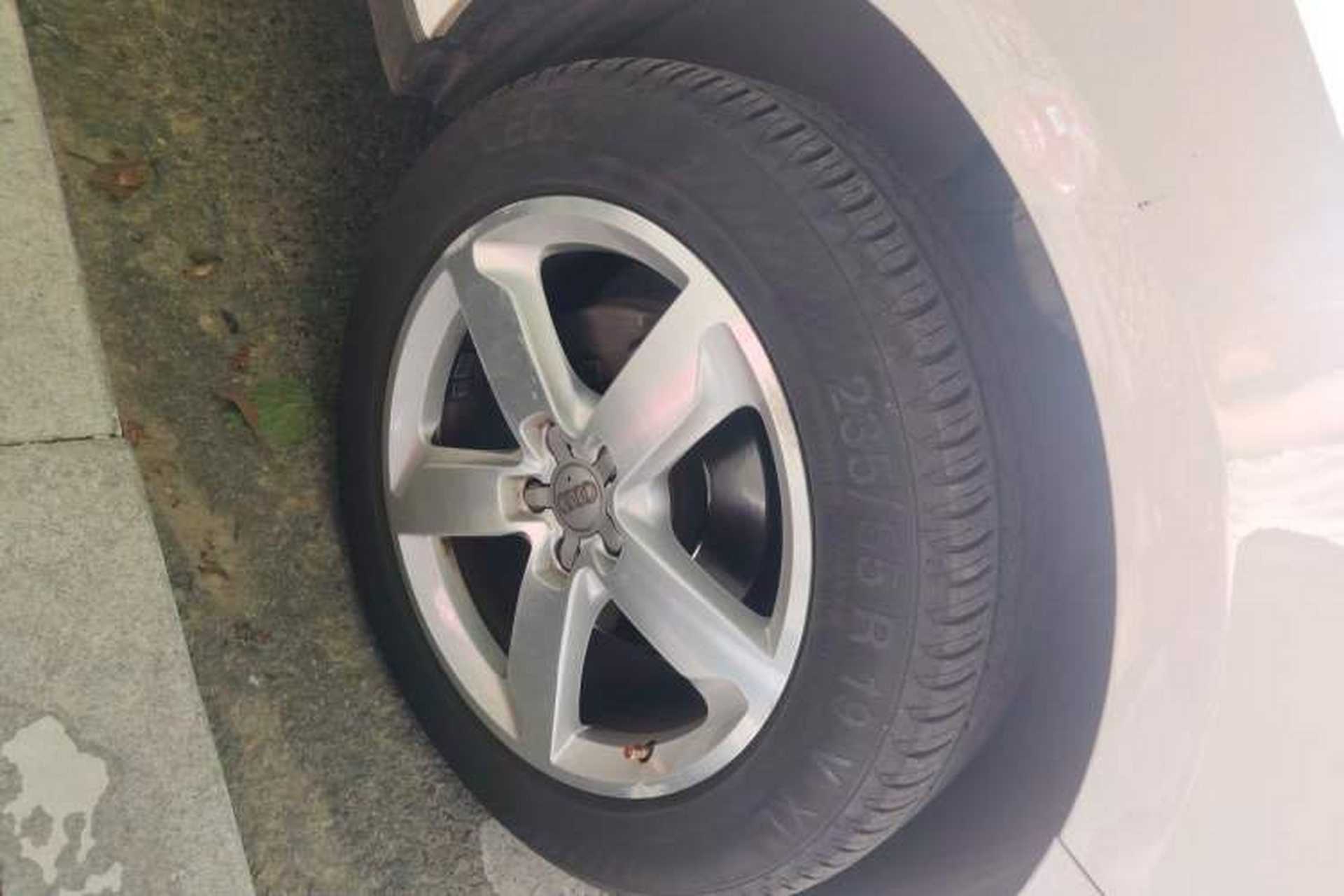 Used Audi Q5 2016 40 TFSI Technology Edition Right Front Wheel Hub