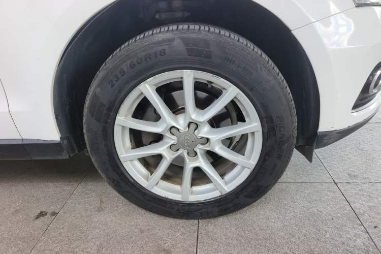 Used Audi Q5 2016 40 TFSI Technology Edition Right Front Wheel Hub