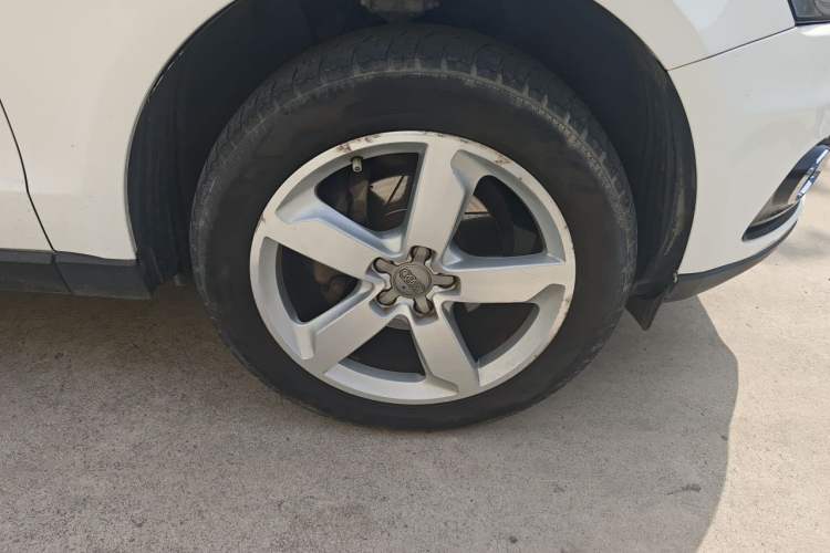 Used Audi Q5 2016 40 TFSI Technology Edition Right Front Wheel Hub