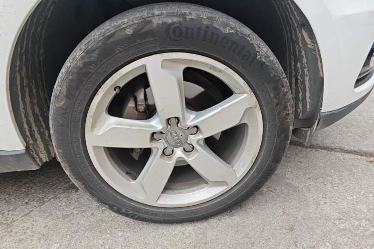 Used Audi Q5 2016 40 TFSI Technology Edition Right Front Wheel Hub