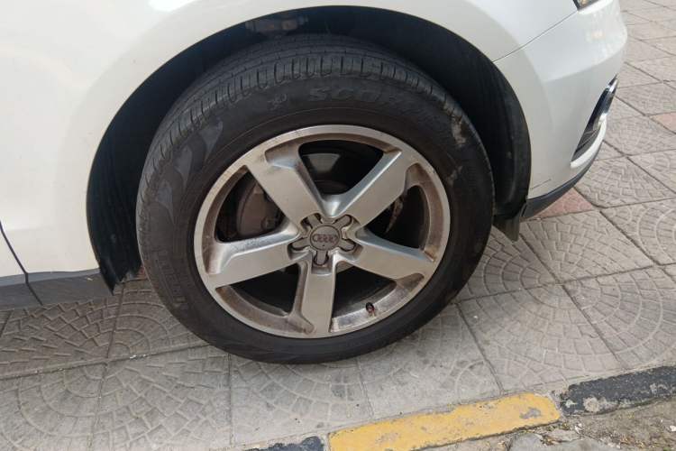 Used Audi Q5 2016 40 TFSI Technology Edition Right Front Wheel Hub