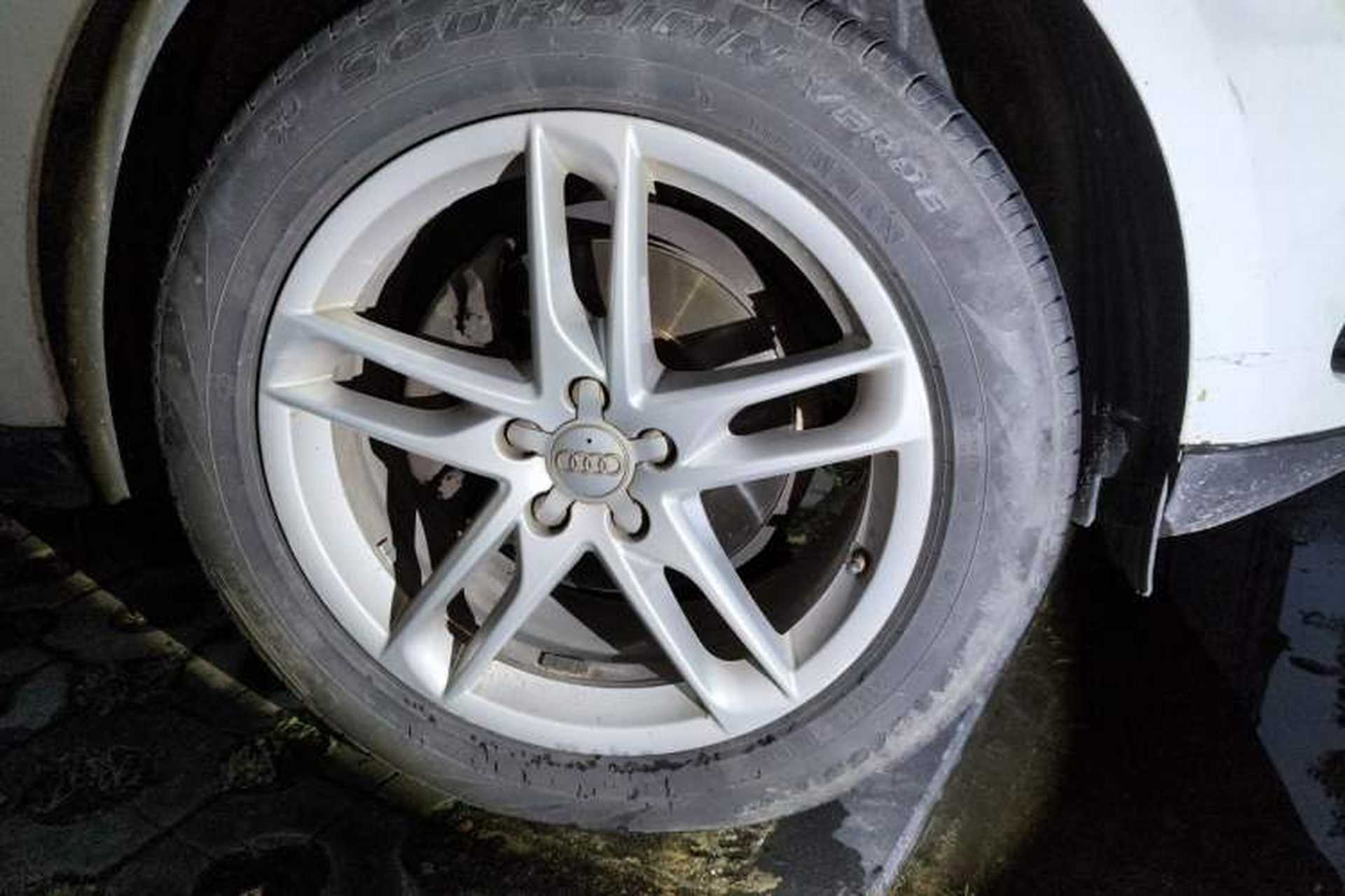 Used Audi Q5 2016 40 TFSI Comfort Model Right Front Wheel Hub