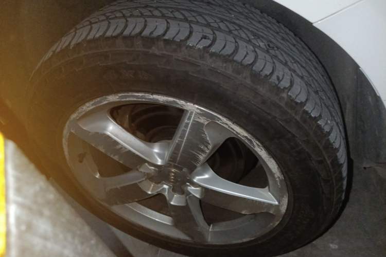 Used Audi Q5 2016 40 TFSI Technology Edition Right Front Wheel Hub