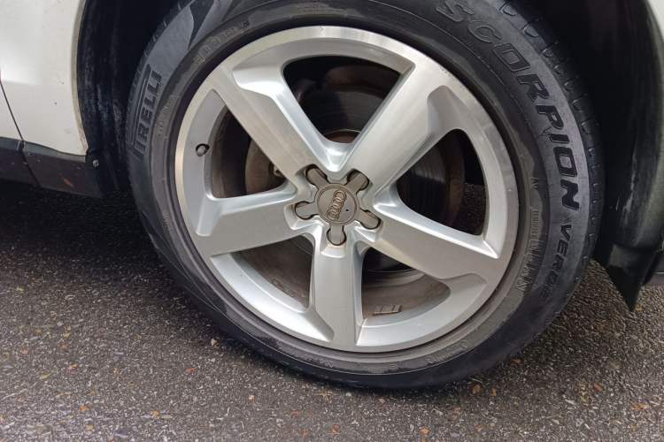 Used Audi Q5 2016 40 TFSI Technology Edition Right Front Wheel Hub