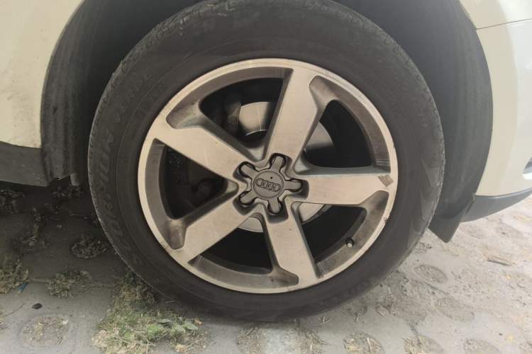 Used Audi Q5 2016 40 TFSI Technology Edition Right Front Wheel Hub