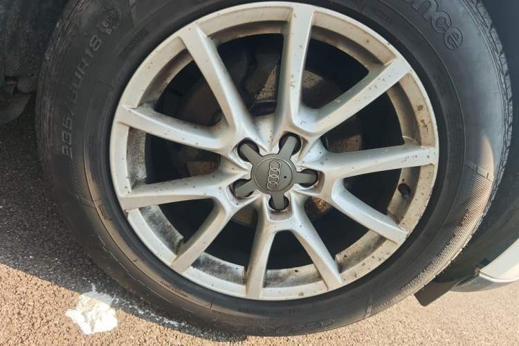 Used Audi Q5 2016 40 TFSI Trendy Edition Right Front Wheel Hub