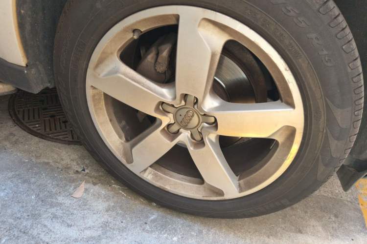 Used Audi Q5 2016 40 TFSI Technology Edition Right Front Wheel Hub