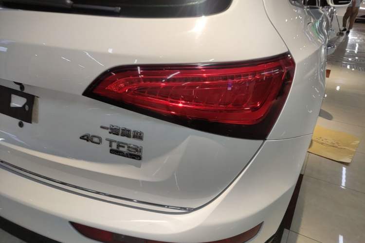 Used Audi Q5 2016 40 TFSI Technology Edition Right Rear Taillight