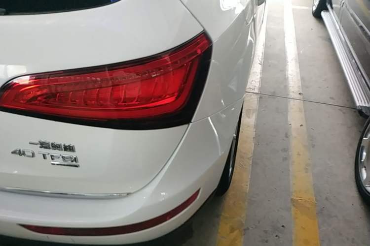 Used Audi Q5 2016 40 TFSI Trendy Edition Right Rear Taillight