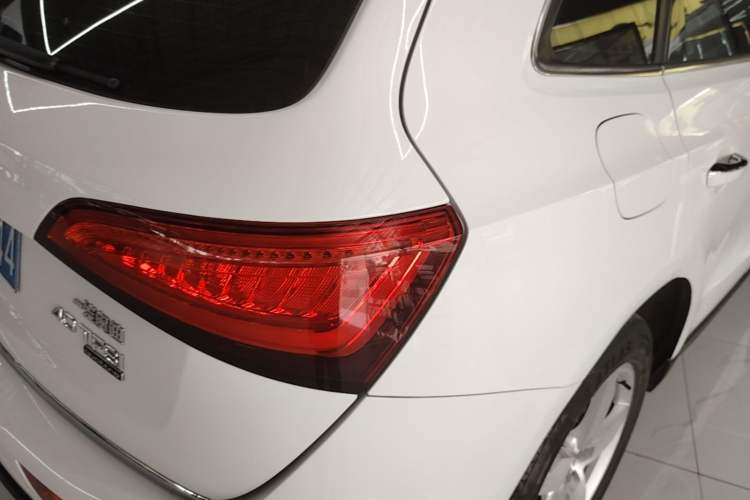Used Audi Q5 2016 40 TFSI Technology Edition Right Rear Taillight